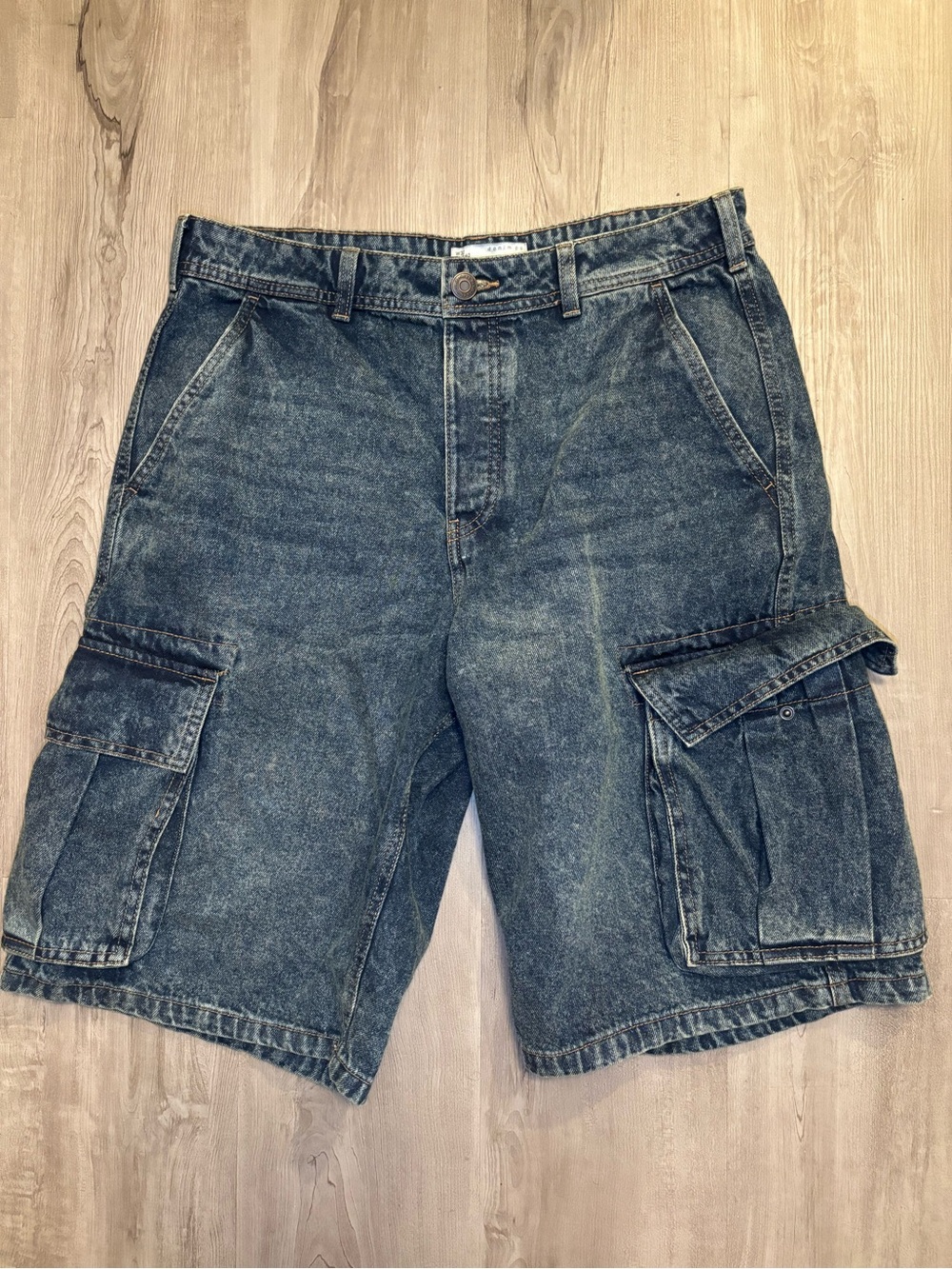 Denim&Co Men's Stonewashed Blue Cargo Shorts